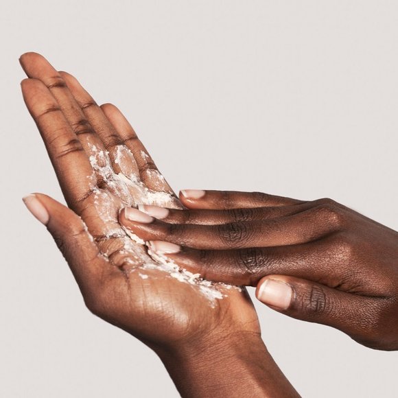 ILUMA intense brightening exfoliating powder - Picture 5 of 5